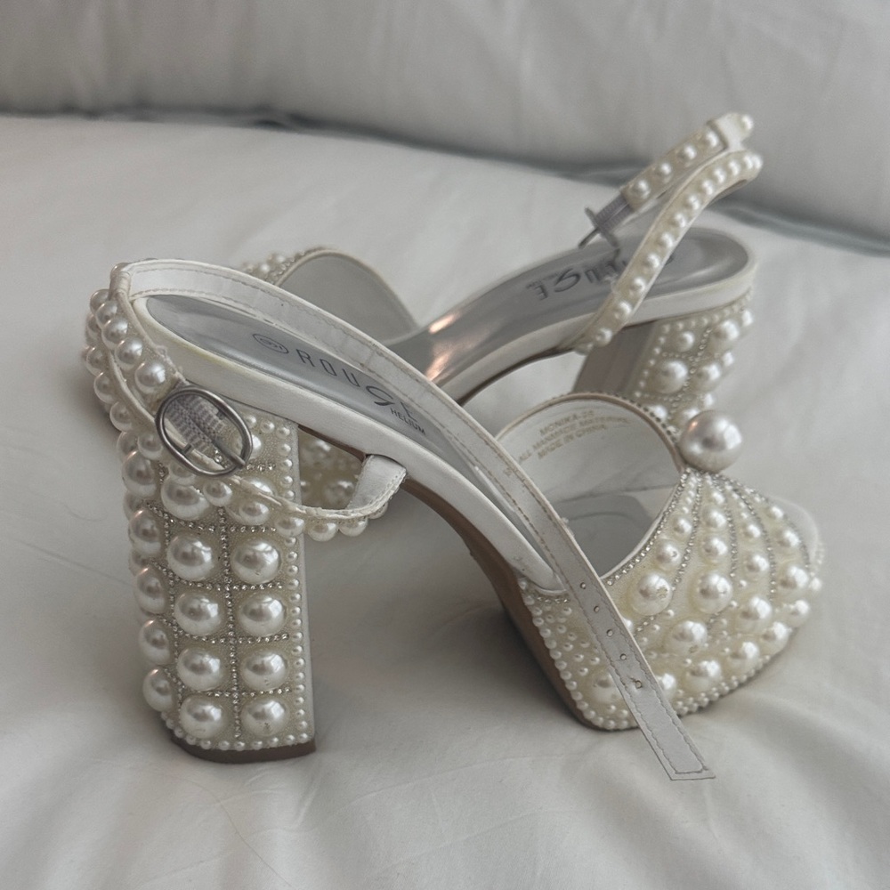 Rouge Helium Pearl Platform Heels